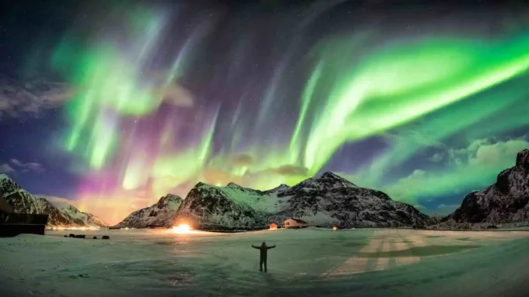 Spectacular Aurora Borealis Nature's Mesmerizing Light Show